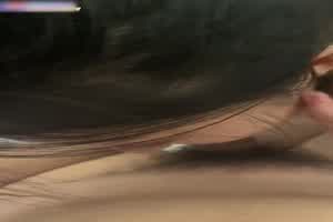 这母狗舔个鸡巴游刃有馀还滑手机  背景图片