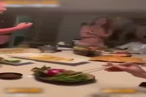 门事件 福州三坊七巷私人会所涉事官员不雅视频流出 多人淫乱聚会邀约裸女进行嗨皮  背景图片