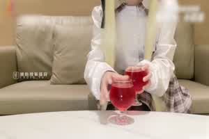 【小欣奈】穹妹榨精计划，淫欲欣奈春药迷奸哥哥，让哥哥连射俩次才满足  背景图片