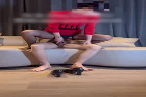 空姐下班都在偷情  背景图片