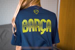 【情色奥运】运动系大屁股青少年后入  背景图片