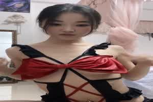 小哥哥，我这样的礼物你喜欢吗 ？  背景图片