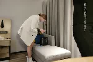 91《步宾探花》气质女神精通吹含吸舔抠，暴力啪啪爽得升天  背景图片