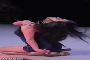 如果有这样身材的女友当性奴  背景图片