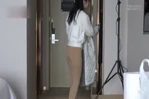 S级绝美嫩模女模特的初次试镜 换上护士制服美若天仙  背景图片