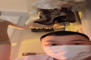 男主播话不要太多 给我直接上  背景图片