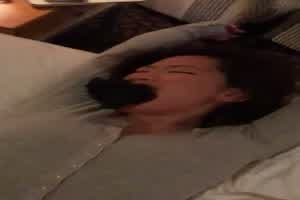 小女友喜欢玩重口才能享受  背景图片