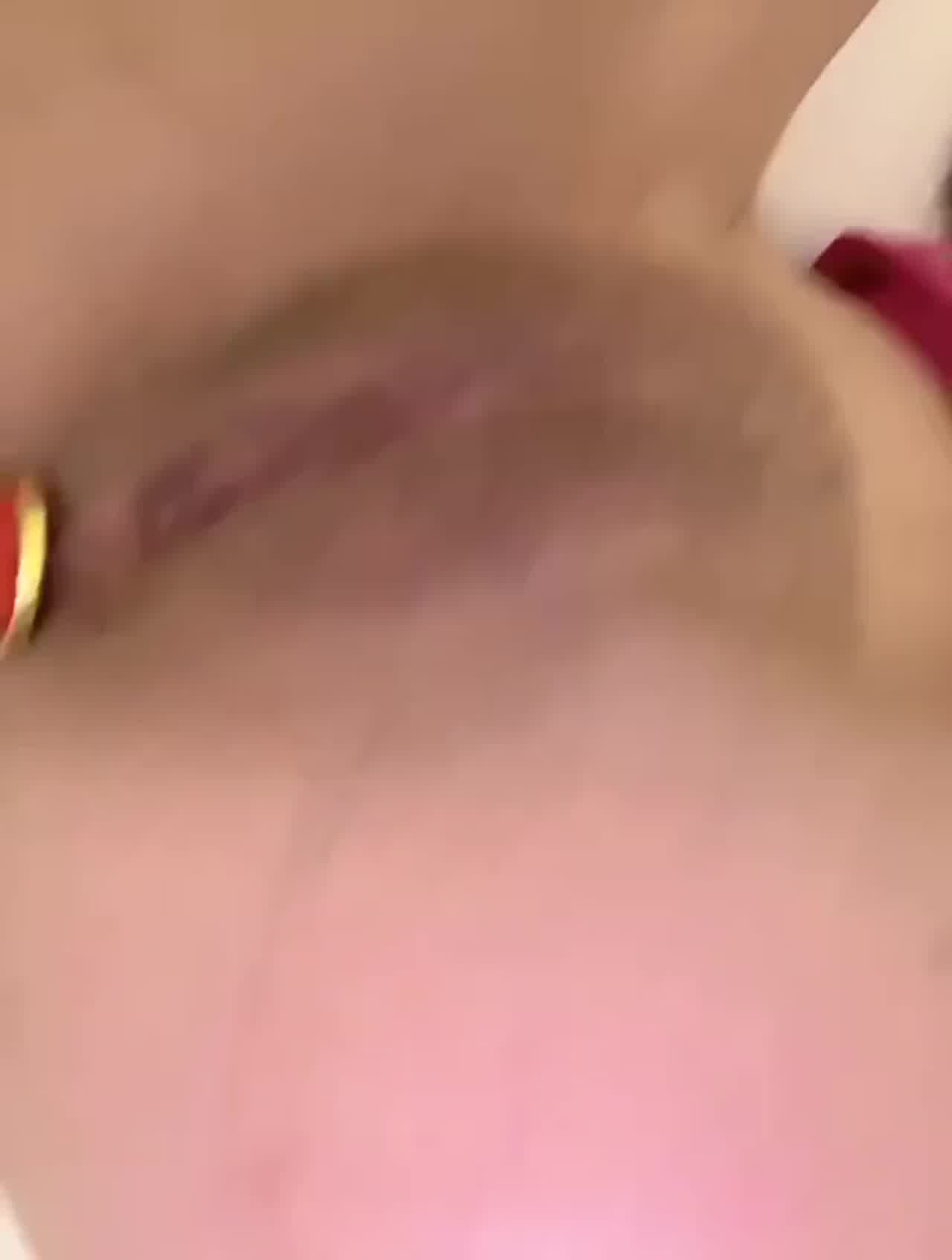  想把鸡巴放进这温润的嘴里 的剧照4