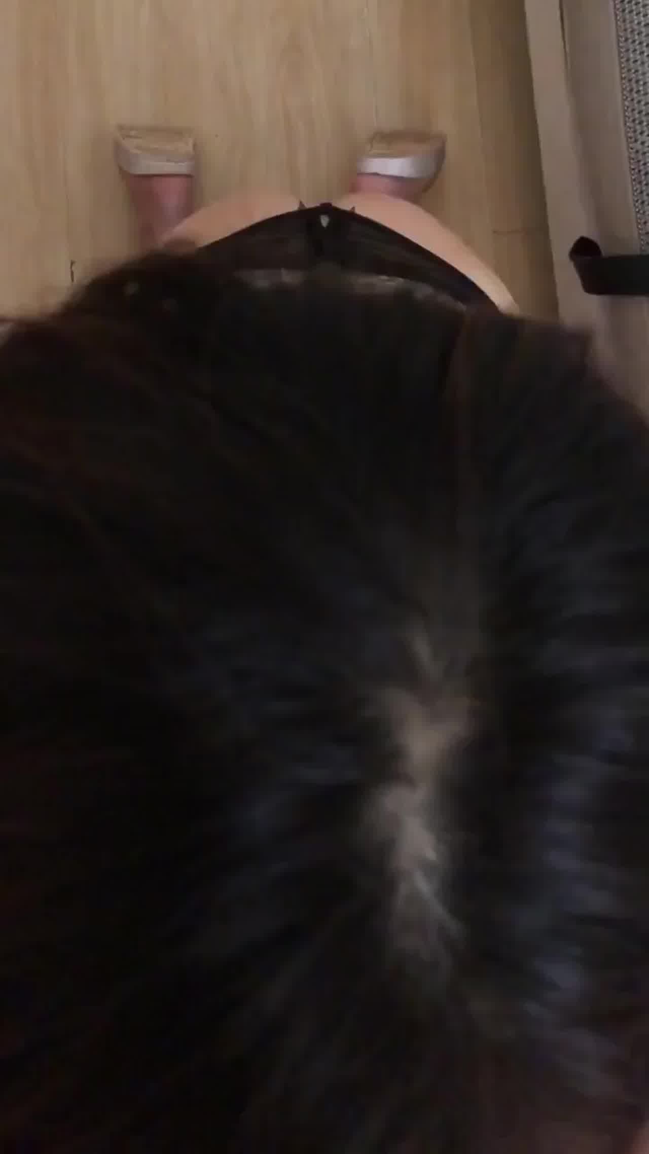  酒吧约炮小姐姐身材一级好爱吃几把 的剧照9