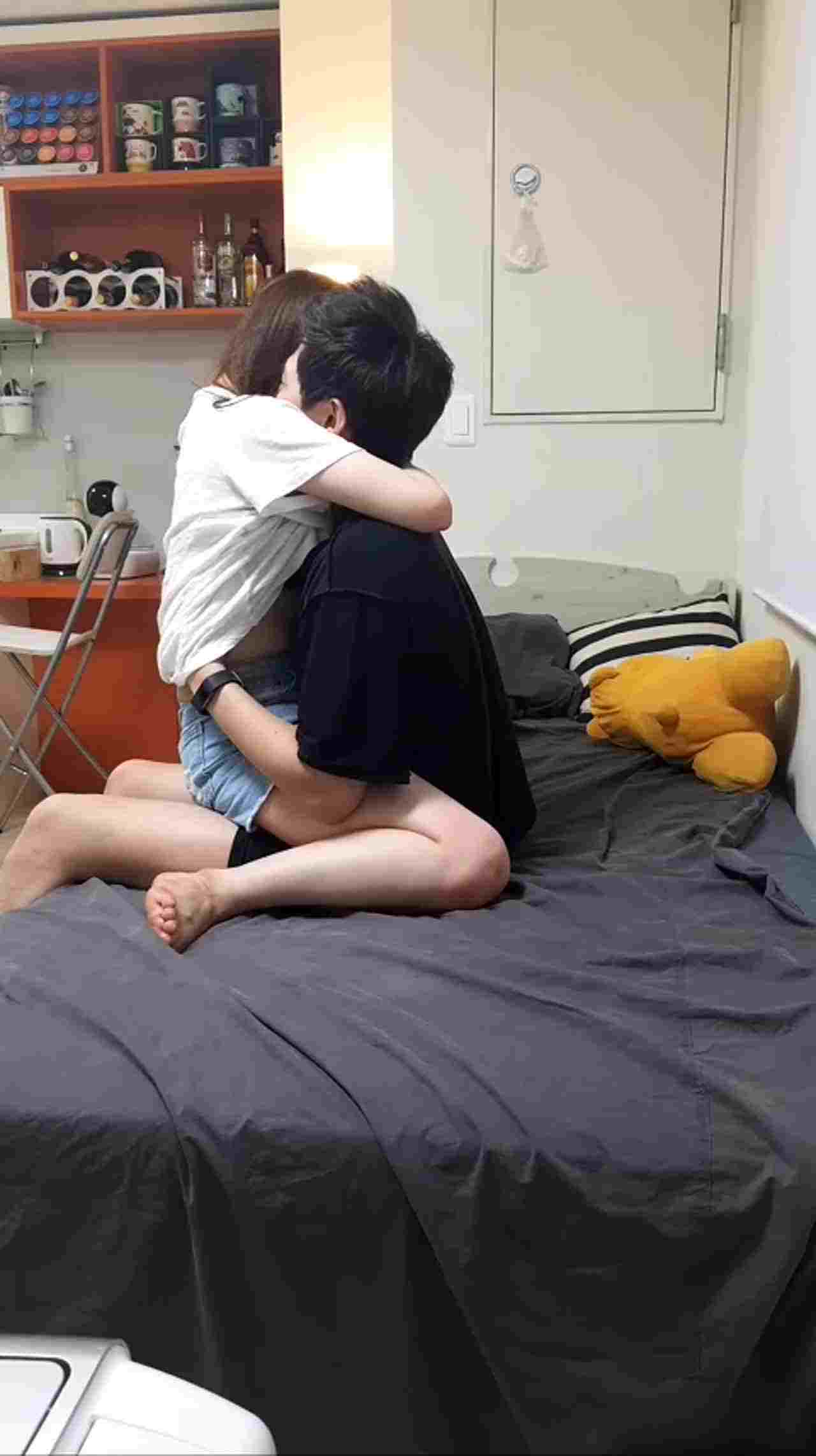  金先生探花 约操清纯小姐姐 的剧照10