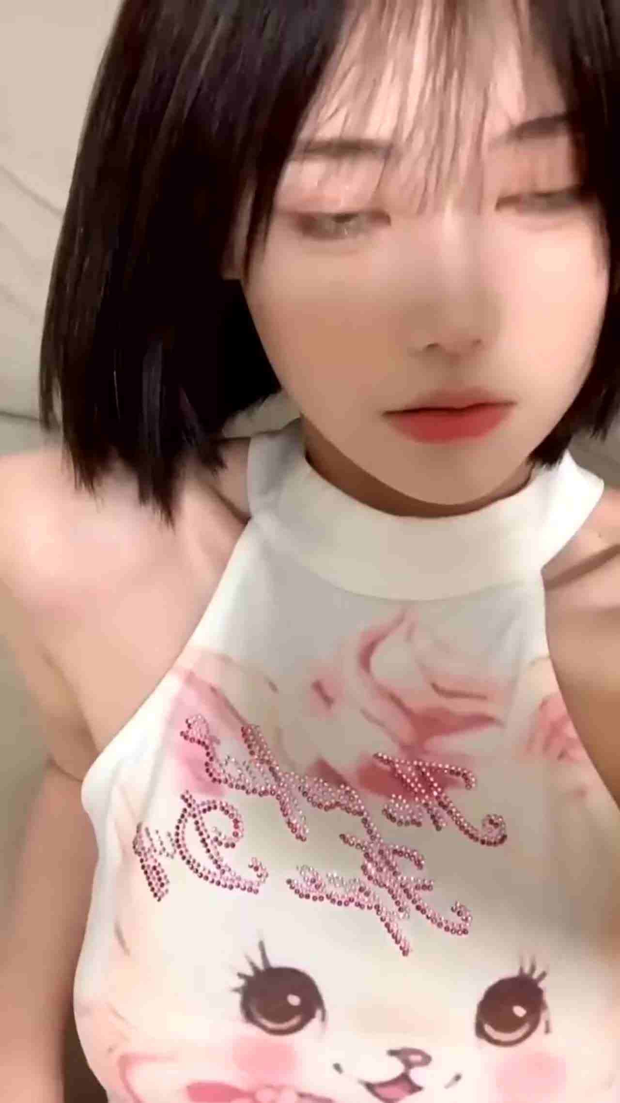  【真实迷奸】女大学生被下药客种姿势玩弄 的剧照4