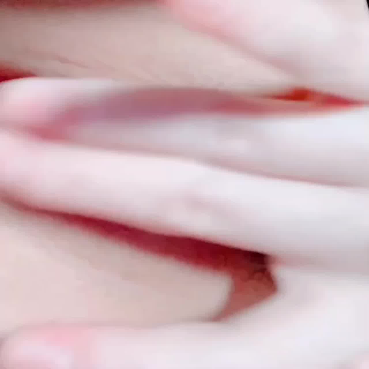  原创 学妹自慰喷水大特写 的剧照4