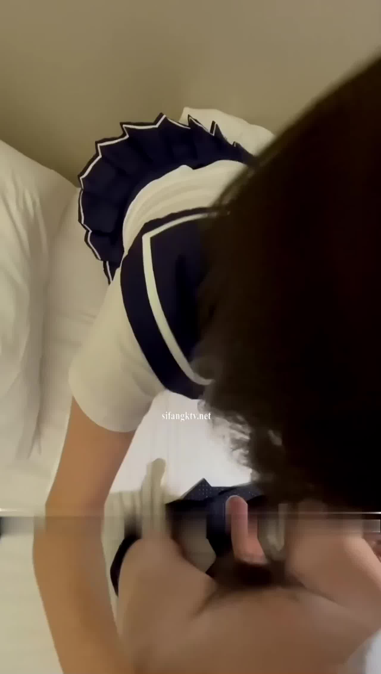  口交口爆气质美女发情学生装仟细的美腿浓厚的逼毛你们快点来吧大神有点操的力不从心 的剧照5