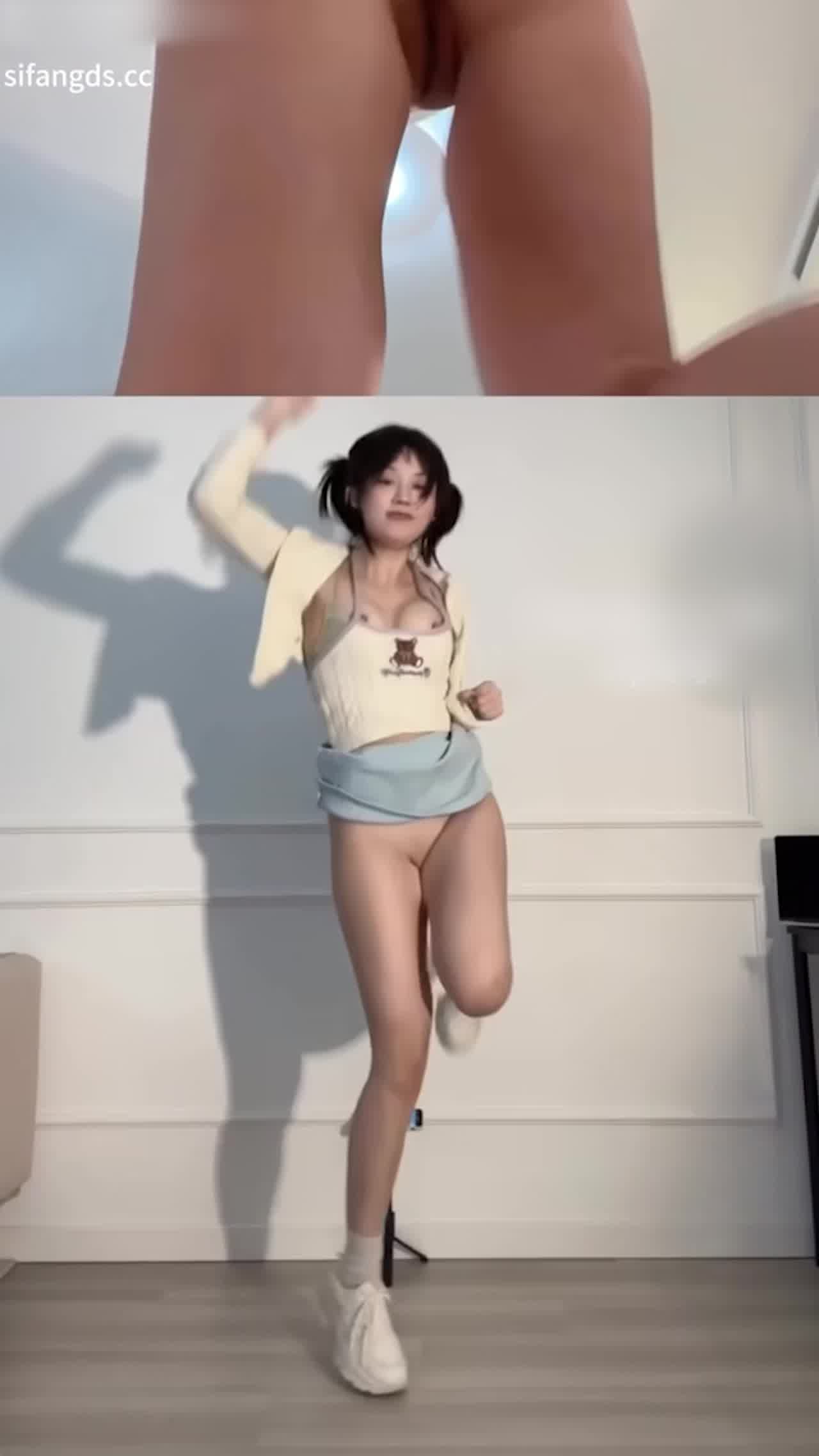  小姐姐的第二视角 的剧照2