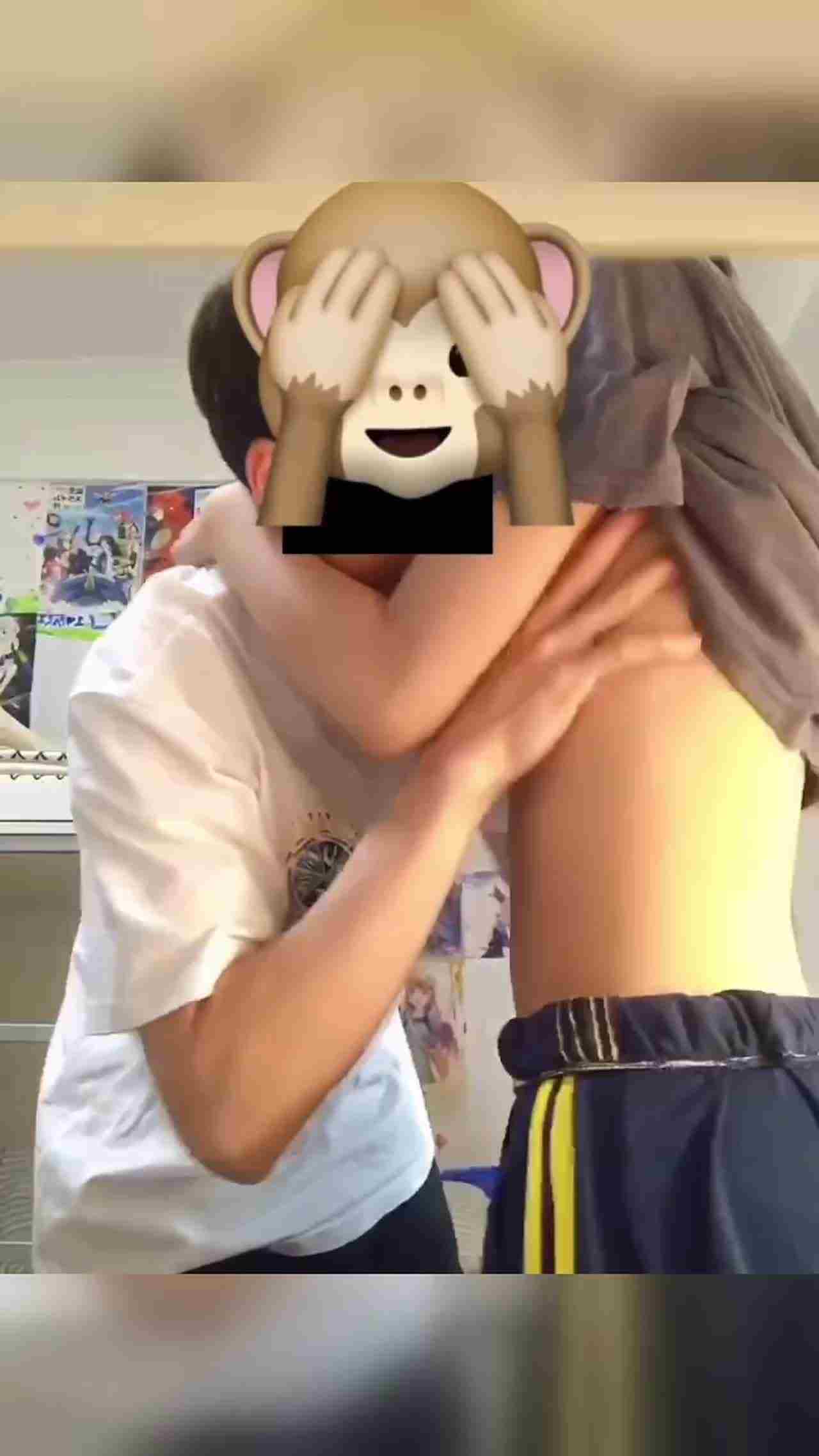  【兄妹乱伦】第一次真的会秒射吗？哥哥：你胸长好大，这口活换别人就秒射了。妹妹：你第一次不就秒射吗？ 的剧照9