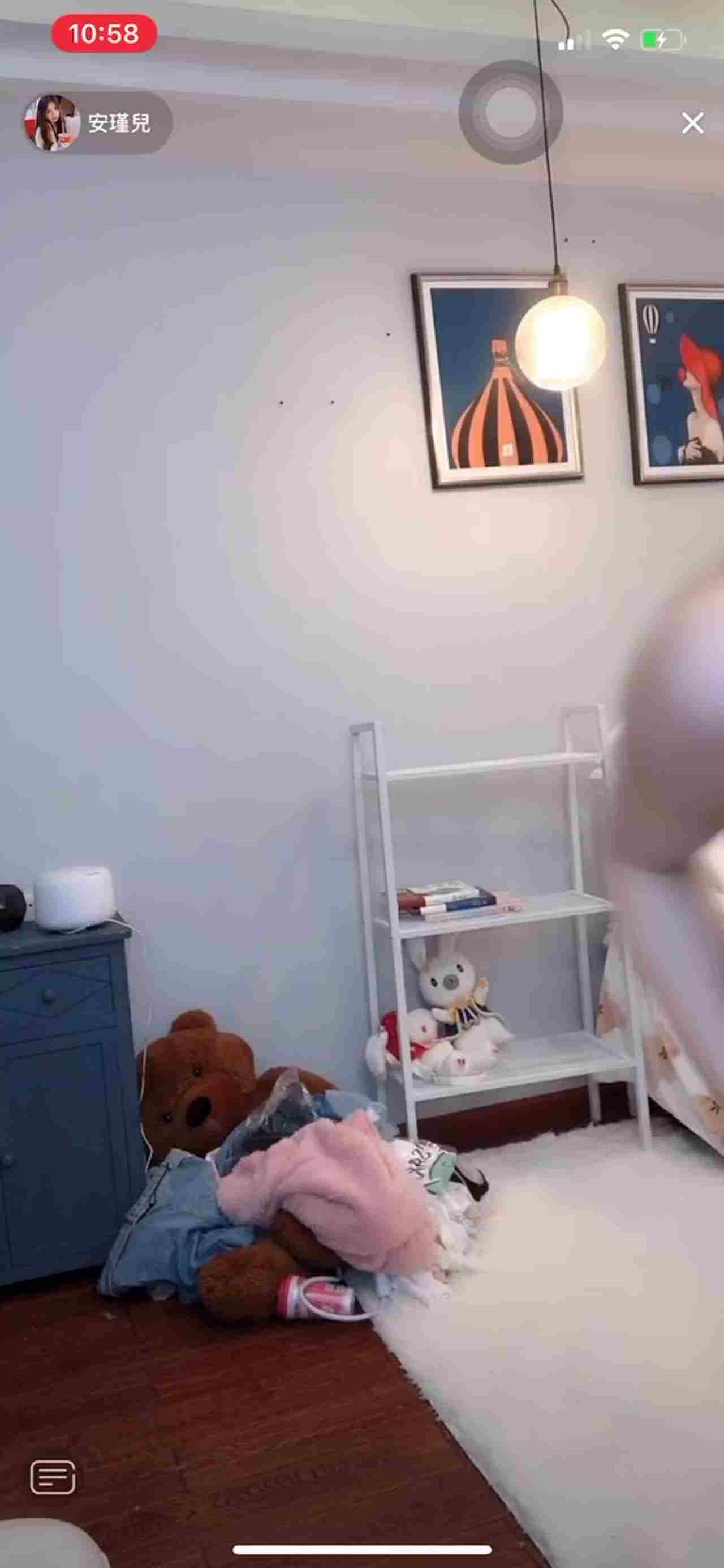  抖音自录真空走光系列 (5) 的剧照4