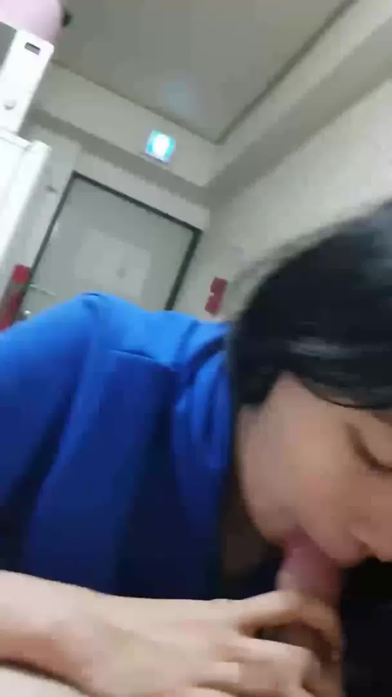  与高中学妹上演我的淫熊学院 的剧照8