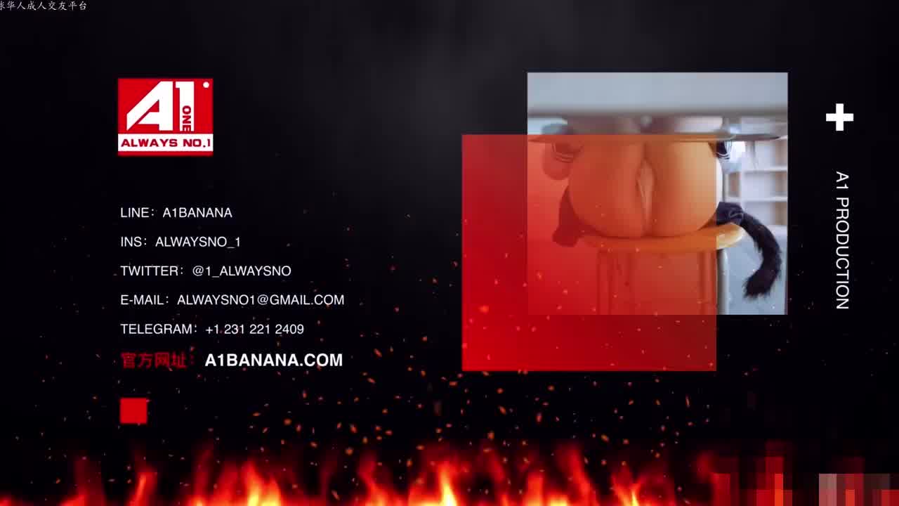  导演力邀网红玲酱泡泡浴激情 的剧照2