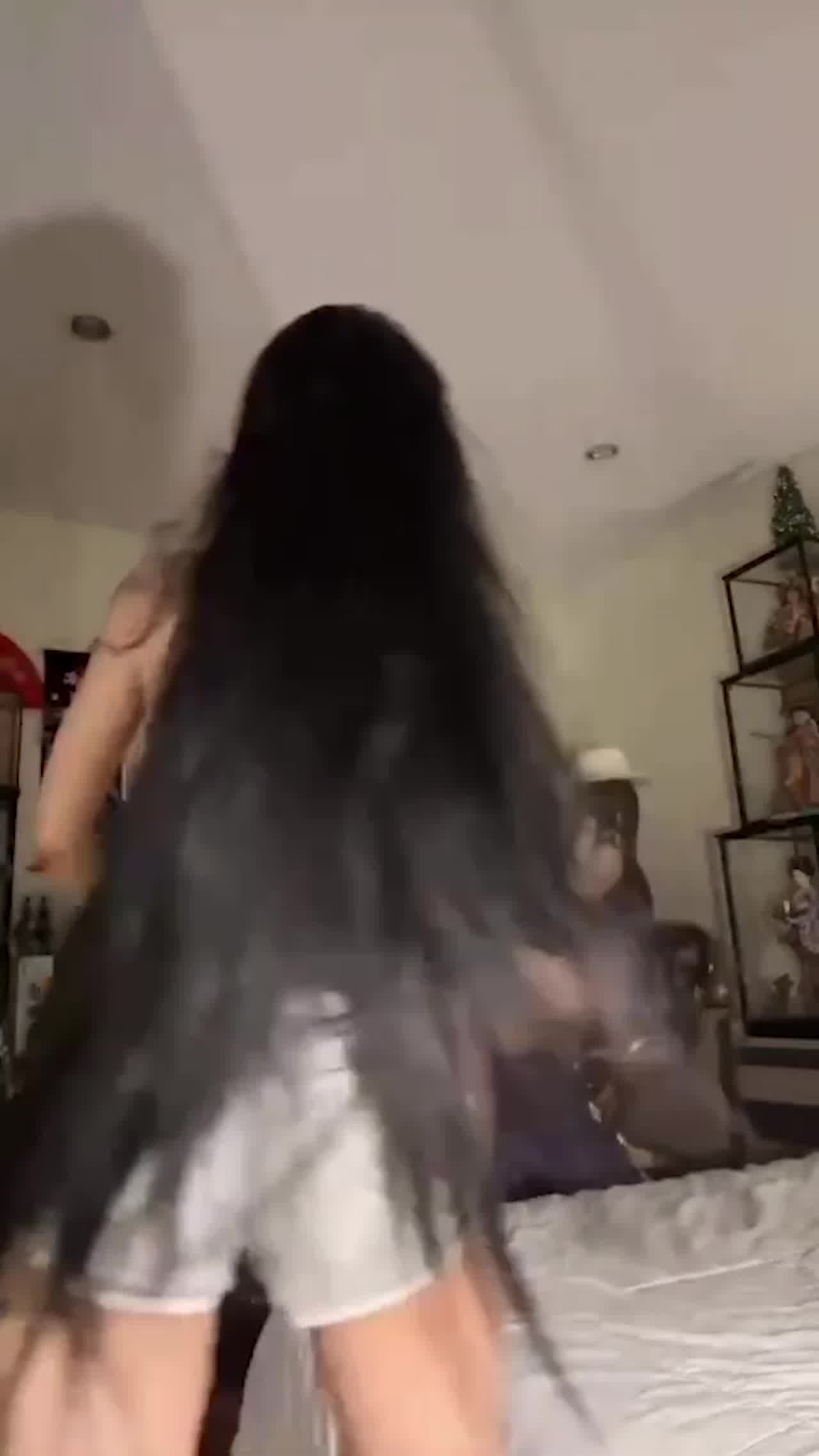  入内看女帝等级水蛇妖热舞 的剧照1