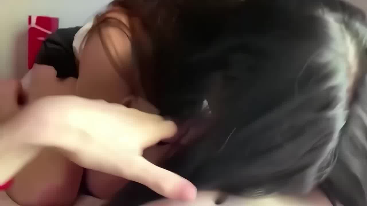  抚洋母狗，疯狂吮吸蛋蛋，颜射满脸，骚逼夹棒棒 的剧照7