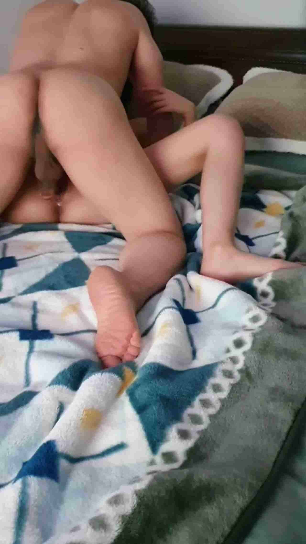  反差爆操 男欢女爱，把反差婊干出白浆  叫声淫荡2 的剧照9