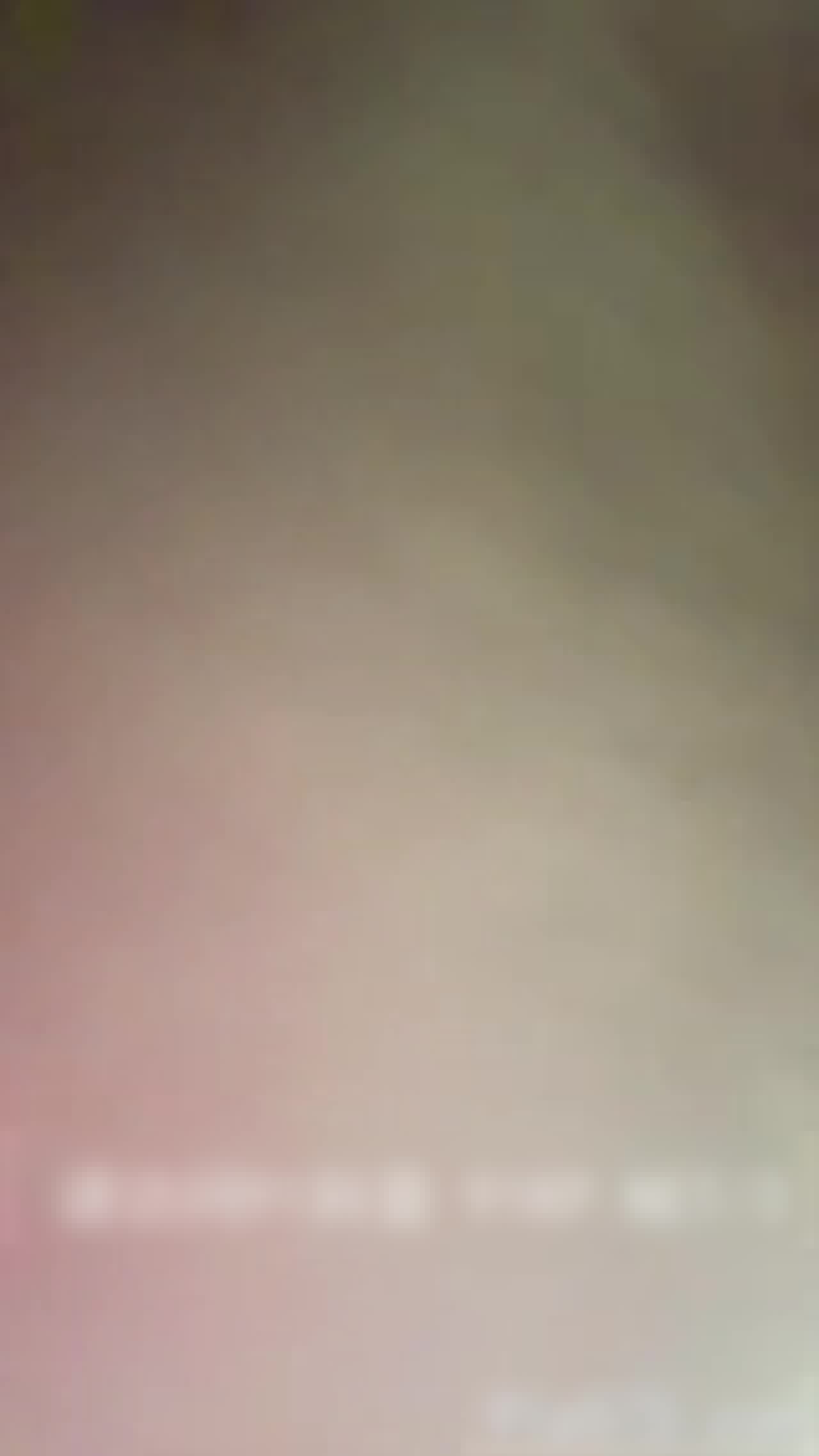  快点射里面，等下有人来了，公厕内射肉丝御姐，好刺激 的剧照5