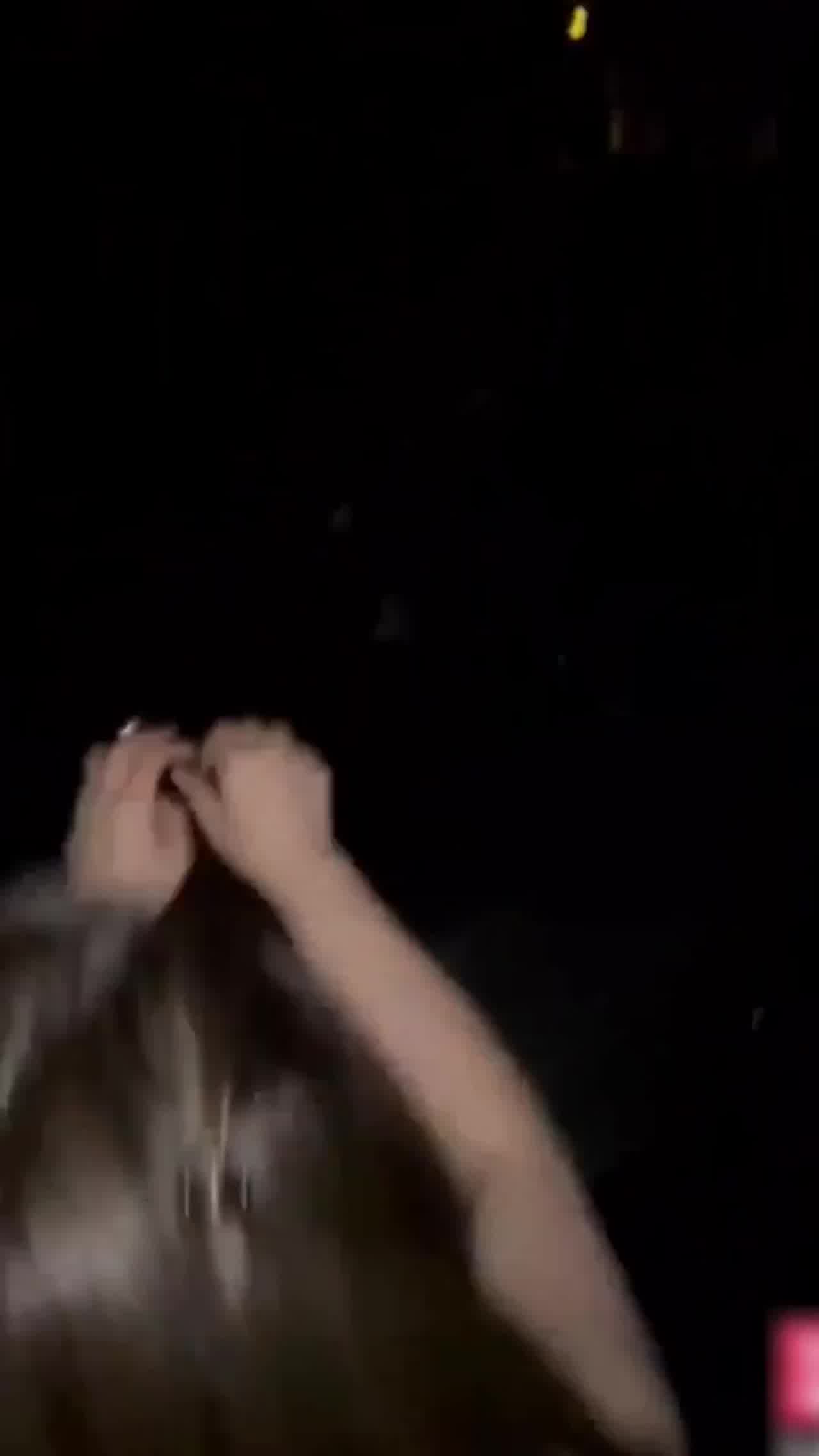  富二代酷爱淫妻和兄弟换妻多P，约各种网红女神，都是高颜看长相我都要射了太好看了! 的剧照7